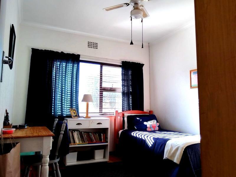 3 Bedroom Property for Sale in Peerless Park East Western Cape